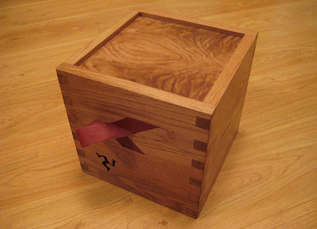 Handmade Bespoke Oak Jewellery Box. wedding anniversary engagement retirement birthday present gift